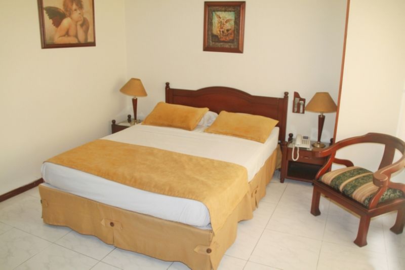 Ribera Del Rio Av 2Da Norte Aparthotel Cali Exterior photo