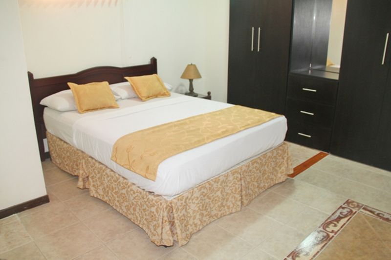 Ribera Del Rio Av 2Da Norte Aparthotel Cali Exterior photo
