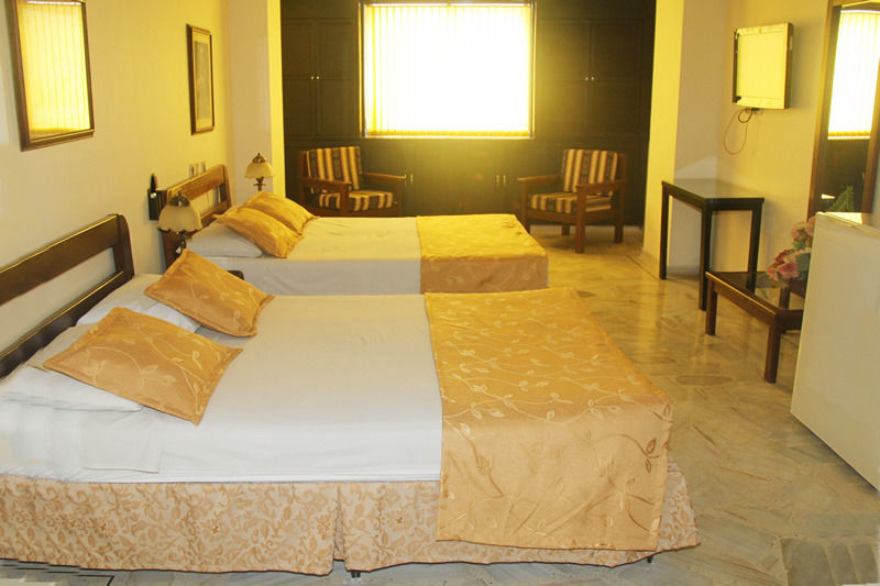Ribera Del Rio Av 2Da Norte Aparthotel Cali Exterior photo