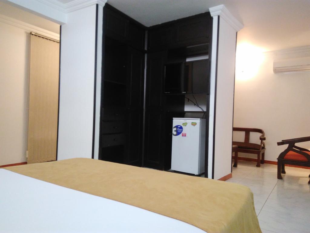 Ribera Del Rio Av 2Da Norte Aparthotel Cali Exterior photo