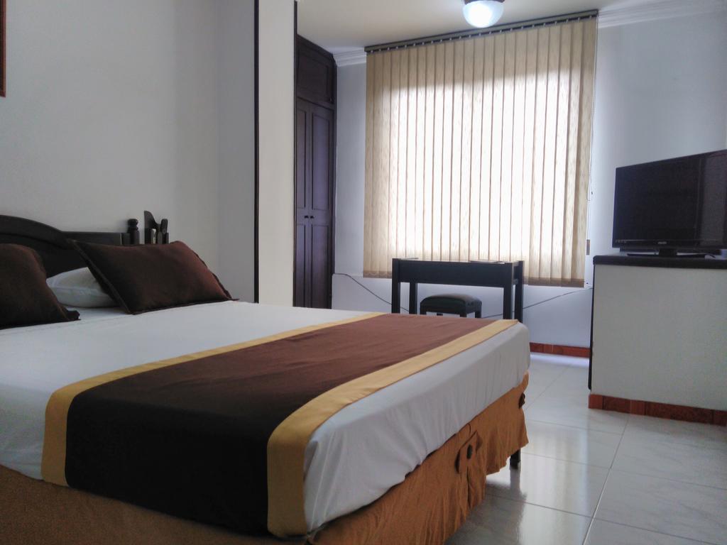 Ribera Del Rio Av 2Da Norte Aparthotel Cali Exterior photo