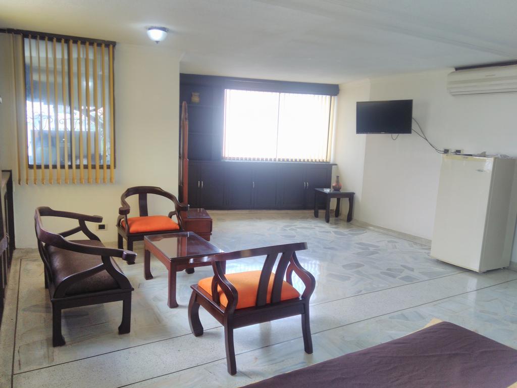 Ribera Del Rio Av 2Da Norte Aparthotel Cali Exterior photo