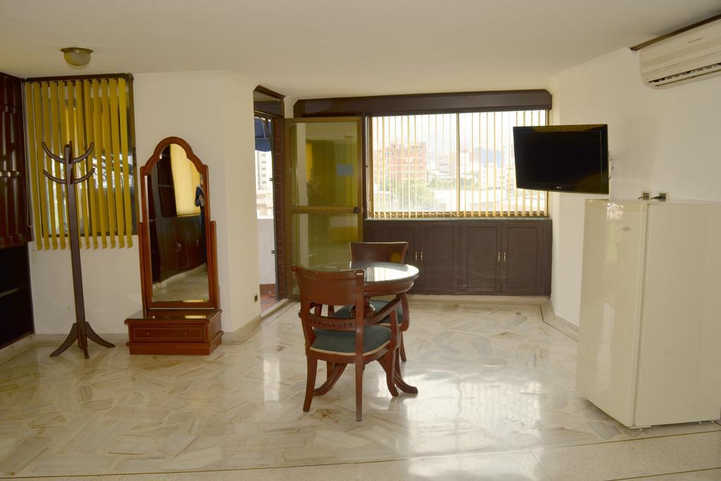 Ribera Del Rio Av 2Da Norte Aparthotel Cali Exterior photo