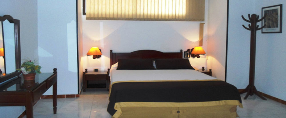 Ribera Del Rio Av 2Da Norte Aparthotel Cali Exterior photo